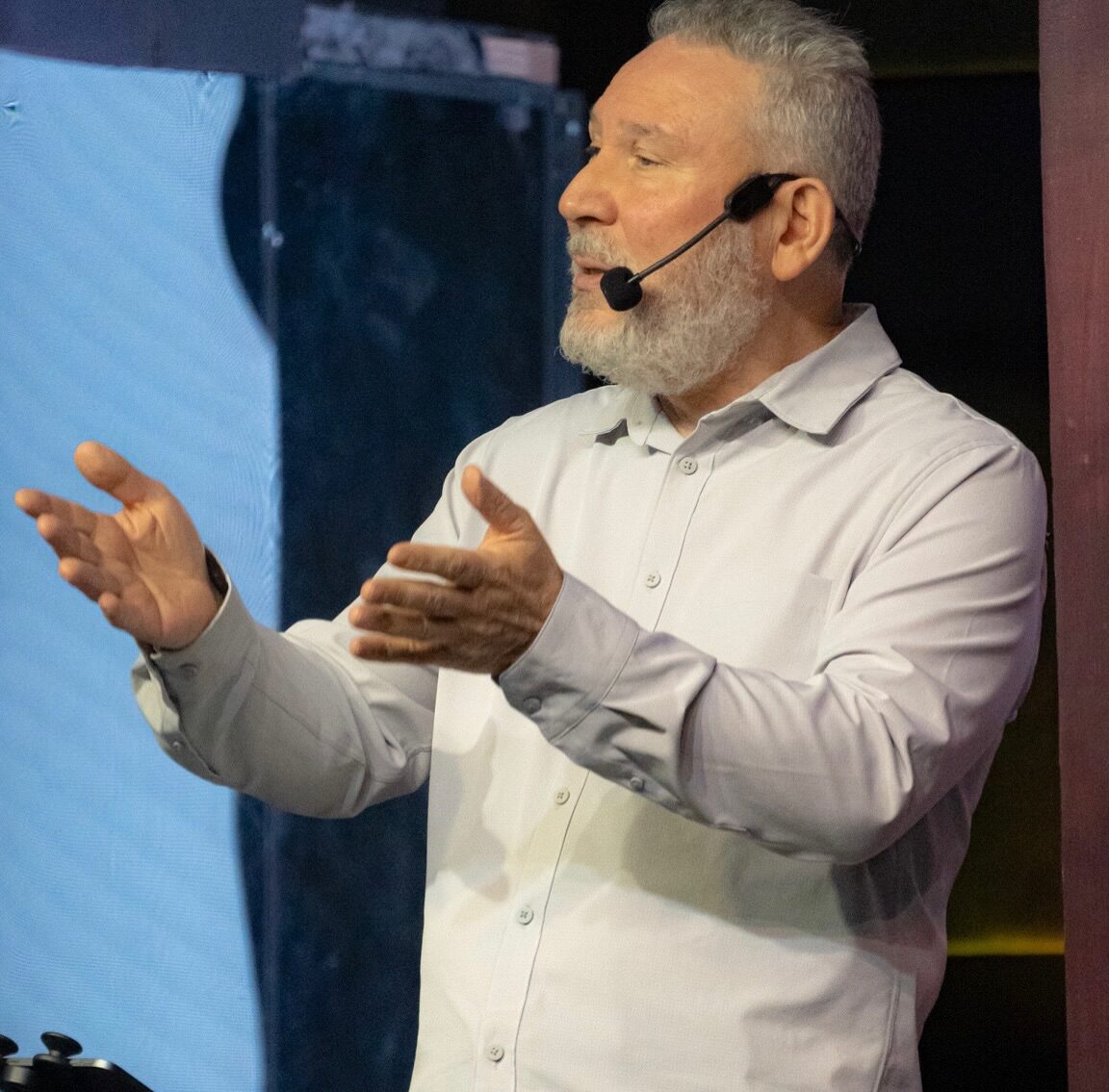 PASTOR MARK CARRARA 
